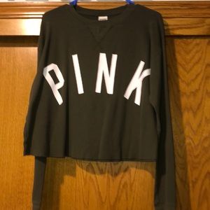 Green cropped pink shirt